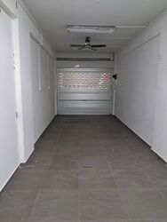 Circuit Road (D13), Retail #627360311